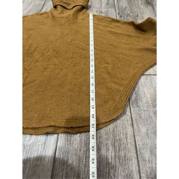 Vince Wool and Cashmere Turtleneck Size Small - Picture 3 of 5